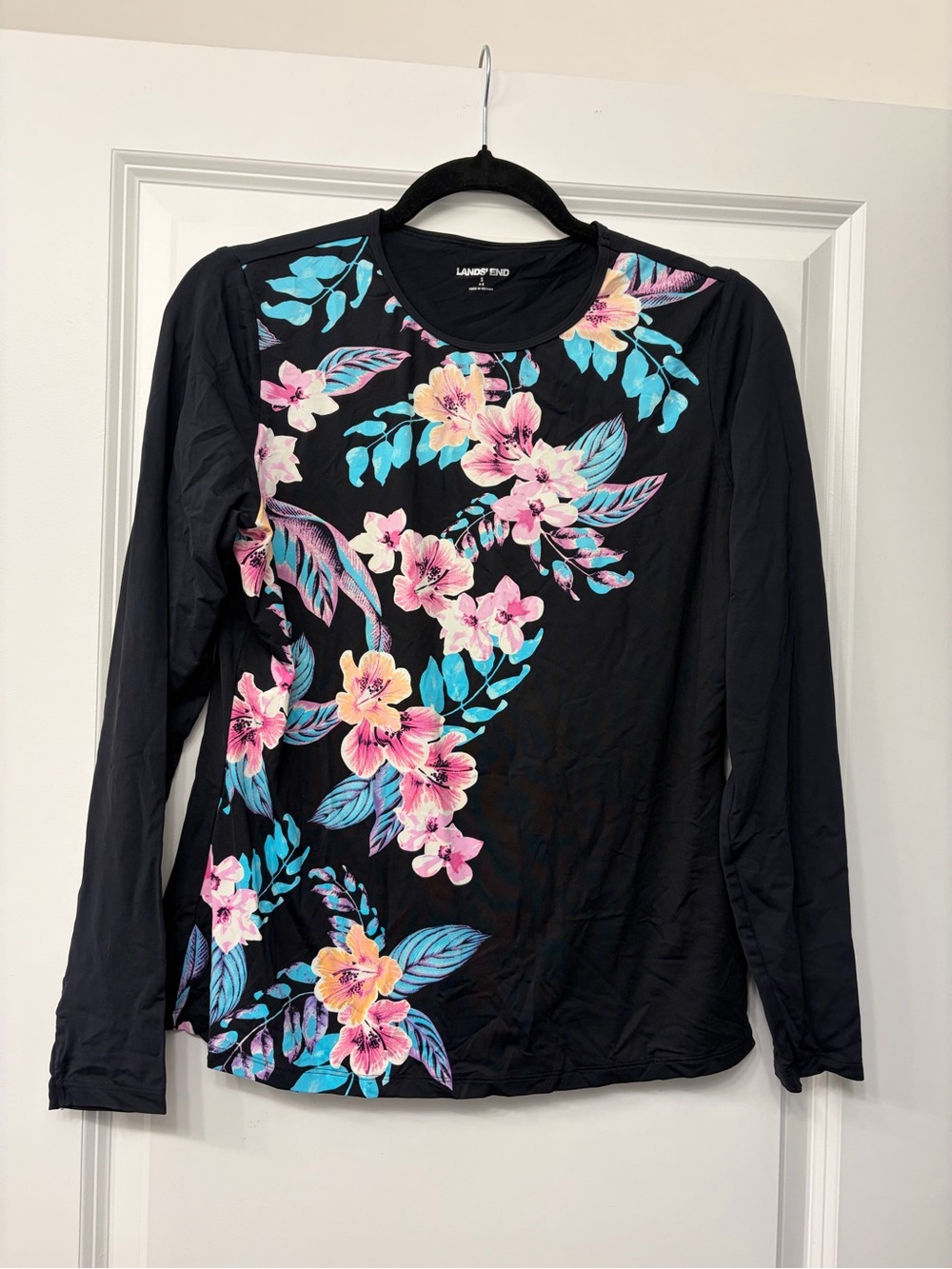 Lands' End | Swim Top Long-Sleeve Crew Neck - Black Pink Aqua Floral